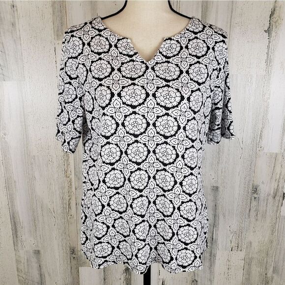 Croft & Barrow Medallion Print Tee Sz M - Picture 1 of 5